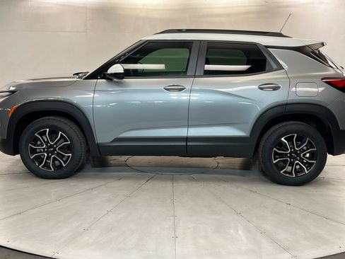 New 2026 Chevrolet TrailBlazer ACTIV AWD/4WD image 2