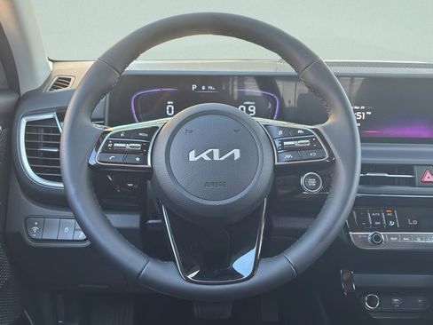 New 2026 Kia Seltos S FWD image 35