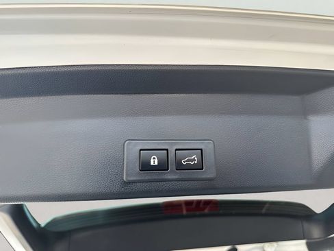 Used 2025 Subaru Ascent Premium AWD/4WD image 23