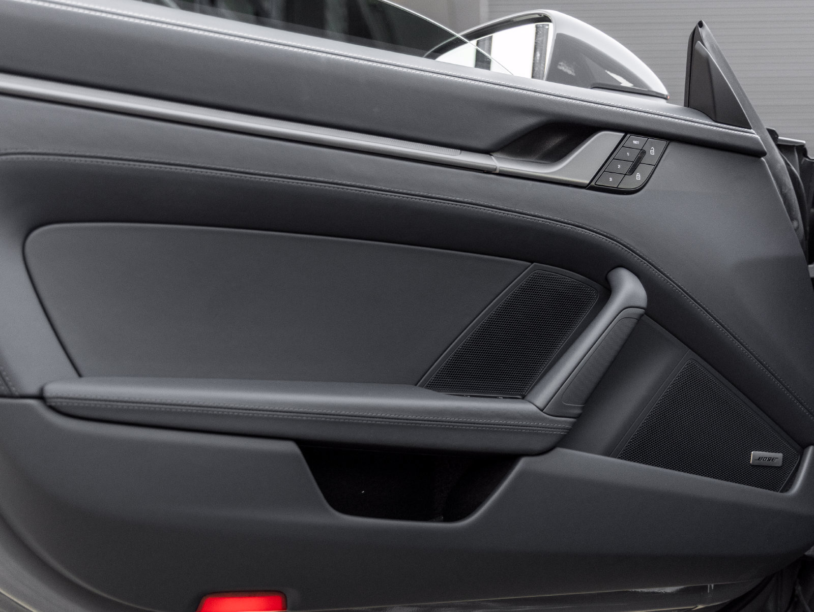 Certified 2025 Porsche 911 Carrera RWD image 23