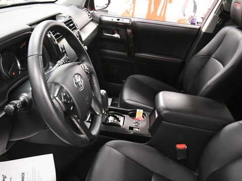 Certified 2023 Toyota 4Runner TRD Off-Road Premium w/ Moonroof Package AWD/4WD image 22
