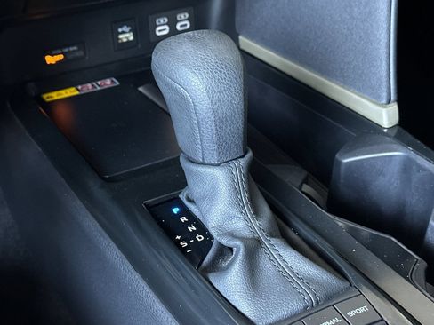 Used 2025 Toyota Camry LE FWD image 17