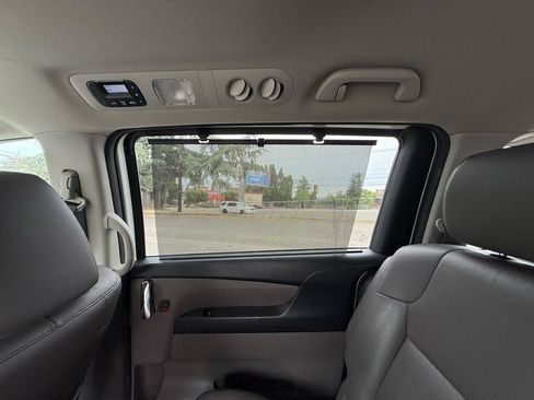 Used 2016 Honda Odyssey Touring image 30