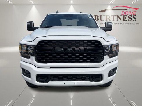 Used 2024 RAM 2500 Big Horn w/ Night Edition AWD/4WD image 3