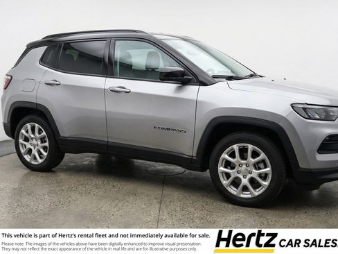 Used 2025 Jeep Compass Limited AWD/4WD image 1