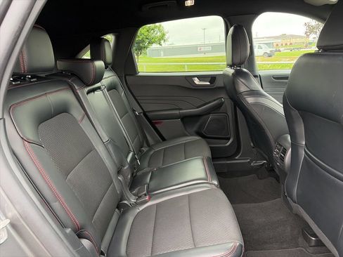 Used 2025 Ford Escape ST-Line FWD image 34