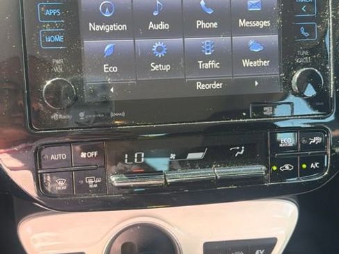 Used 2019 Toyota Prius Prime Plus w/ Carpet Mat Package FWD image 9