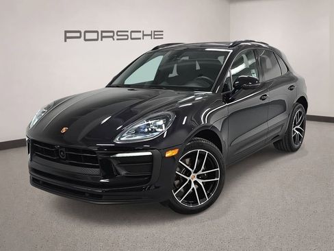 Certified 2025 Porsche Macan AWD/4WD image 1