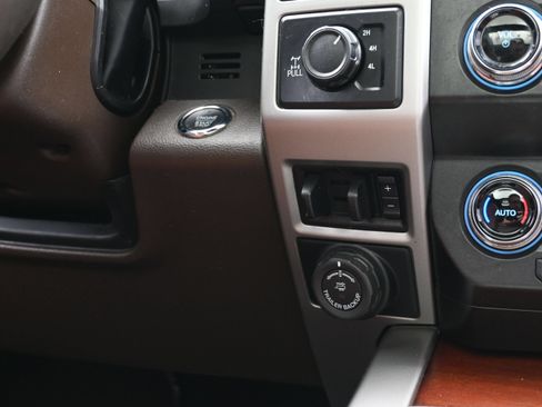 Used 2020 Ford F250 King Ranch w/ King Ranch Ultimate Package AWD/4WD image 39