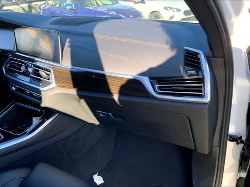 Used 2023 BMW X5 xDrive40i image 17