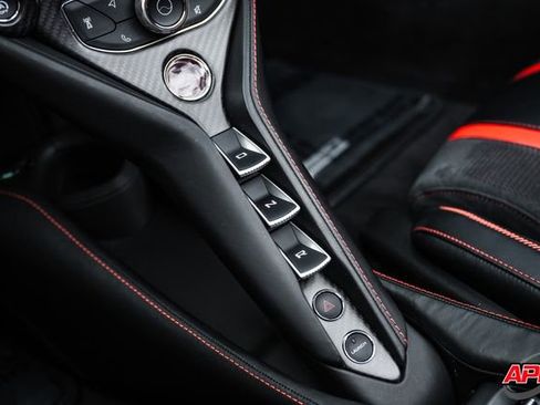 Used 2020 McLaren 720S Performance RWD image 14