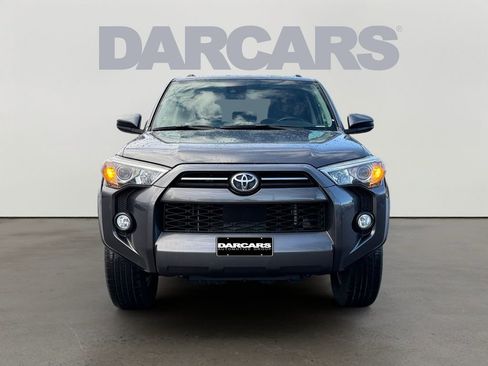 Used 2020 Toyota 4Runner SR5 image 2