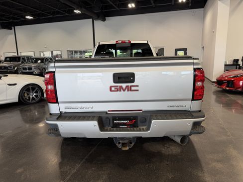 Used 2018 GMC Sierra 3500 Denali w/ Duramax Plus Package AWD/4WD image 4