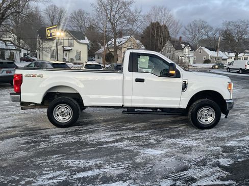 Used 2022 Ford F250 XL w/ Power Equipment Group image 6
