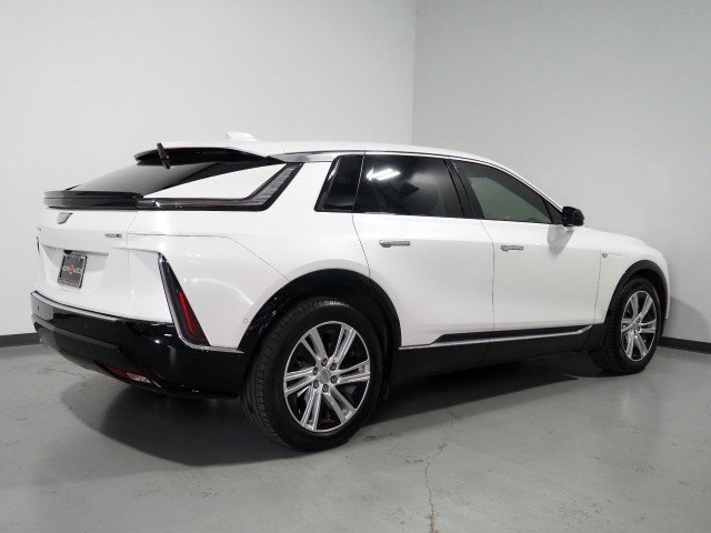 Used 2024 Cadillac Lyriq Tech w/ Driver Assist Package RWD image 6