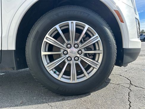 Used 2019 Cadillac XT5 Luxury image 12