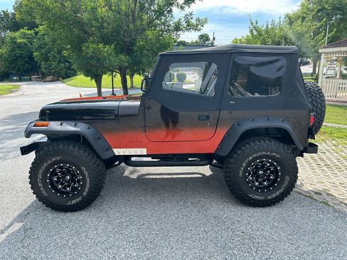 Used 1995 Jeep Wrangler Rio Grande AWD/4WD image 8