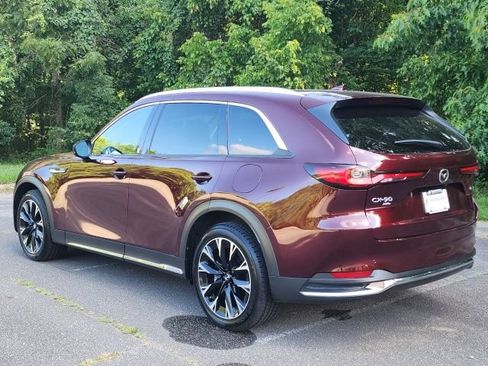 Used 2024 MAZDA CX-90 Plug-In Hybrid w/ Premium Pkg AWD/4WD image 3