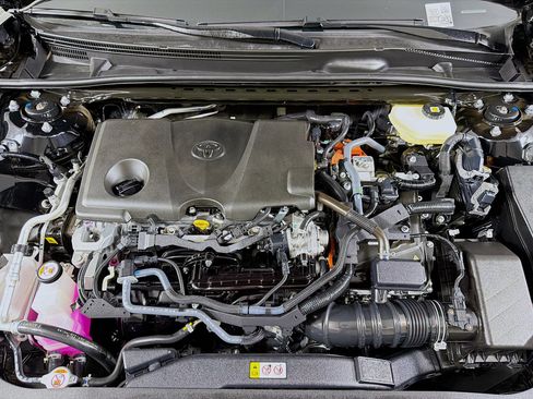 Used 2026 Toyota Camry SE FWD image 32