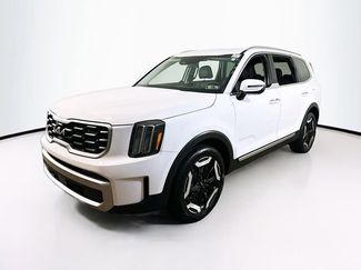 Used 2024 Kia Telluride S video 3