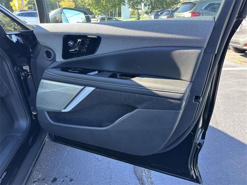 New 2025 Cadillac Optiq Sport 2 w/ LPO, ONYX Package image 8