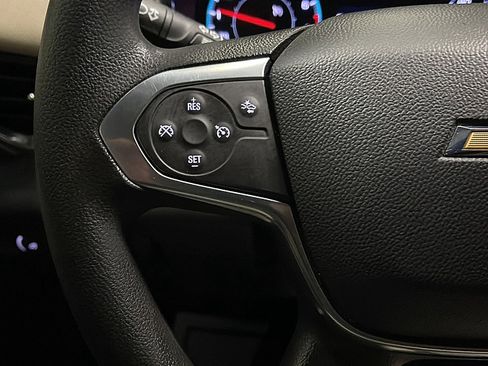 Used 2023 Chevrolet Traverse LS w/ Safety Package FWD image 6