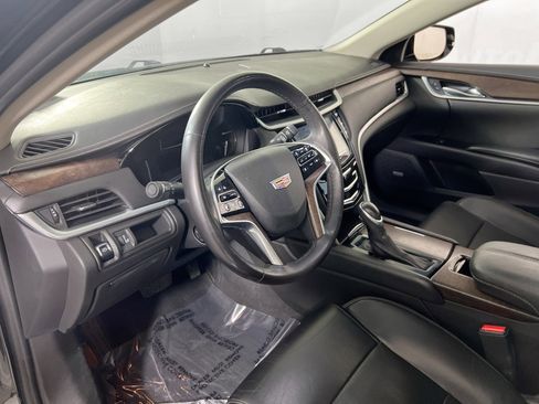 Used 2018 Cadillac XTS Luxury image 9