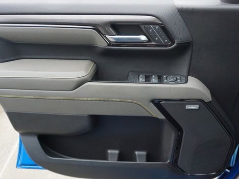 Used 2022 Chevrolet Silverado 1500 ZR2 w/ Technology Package image 24