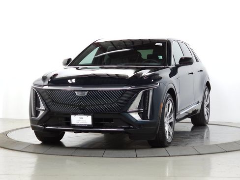 Certified 2024 Cadillac Lyriq Tech w/ Driver Assist Package AWD/4WD image 1