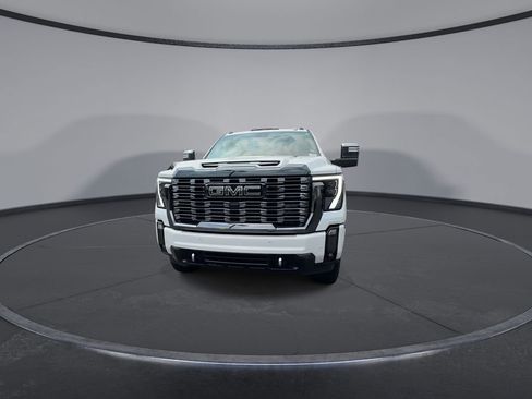 Used 2024 GMC Sierra 2500 Denali Ultimate image 4