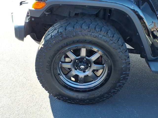 Used 2018 Jeep Wrangler Unlimited Sahara AWD/4WD image 29