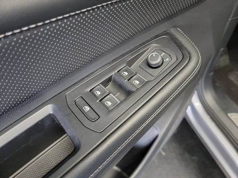 Used 2024 Volkswagen Atlas Cross Sport SE AWD/4WD image 14