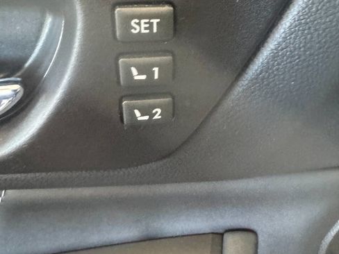 Used 2018 Subaru Outback 2.5i Limited w/ 50th Anniversary Edition image 21