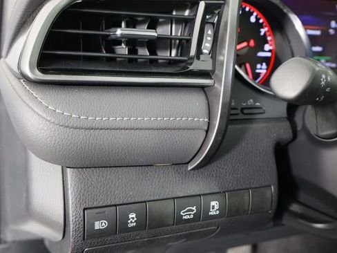 Used 2019 Toyota Camry XSE image 21