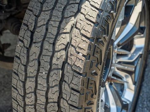 Used 2019 RAM 1500 Limited image 16