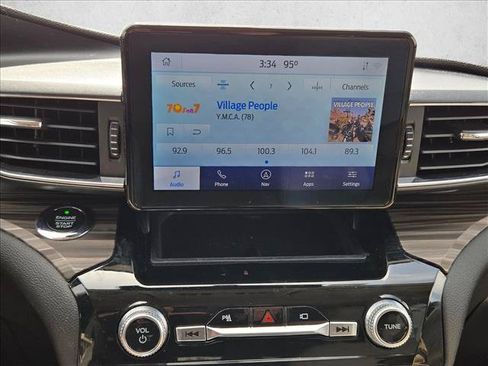 Used 2021 Ford Explorer Limited w/ Equipment Group 301A RWD image 15
