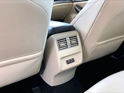 Used 2021 Nissan Maxima Platinum w/ Sport Mat Group FWD image 33