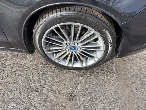 Used 2015 Ford Fusion SE w/ Equipment Group 202A image 44