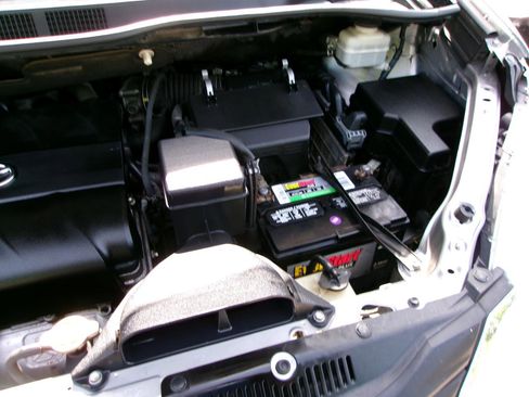 Used 2011 Toyota Sienna LE FWD image 17