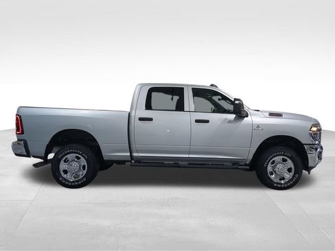 New 2026 RAM 2500 Tradesman AWD/4WD image 9