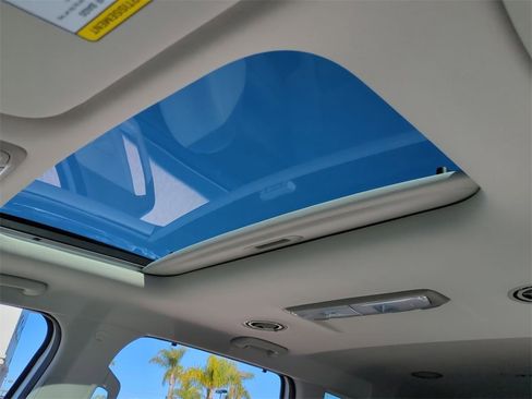 Certified 2025 Kia Telluride EX w/ EX Captain's Chair Package image 18