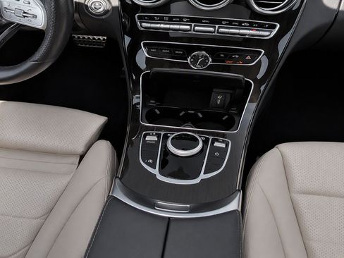 Used 2019 Mercedes-Benz C 300 Sedan image 12