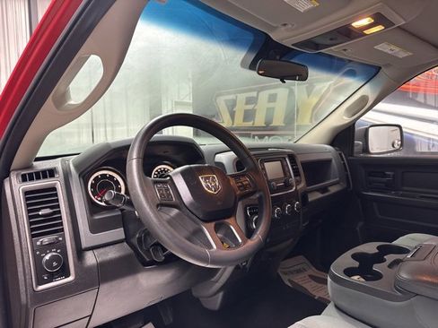 Used 2019 RAM 1500 Express w/ Express Value Package image 9