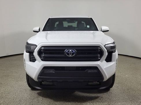 Used 2026 Toyota Tacoma SR5 RWD image 3