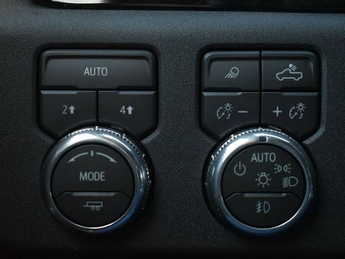 New 2026 GMC Sierra 1500 SLT w/ SLT Premium Package image 19