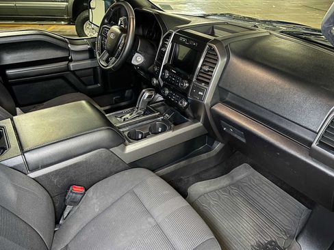 Used 2017 Ford F150 XLT w/ Equipment Group 302A Luxury AWD/4WD image 12