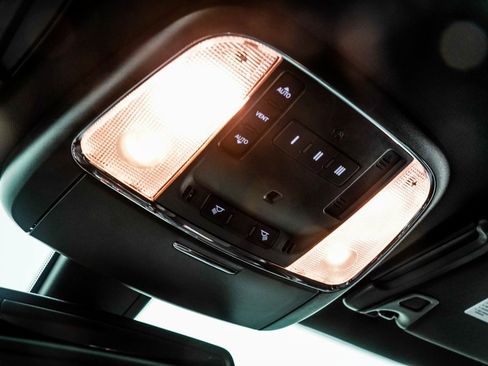 Used 2022 Dodge Charger Scat Pack w/ Plus Group image 36