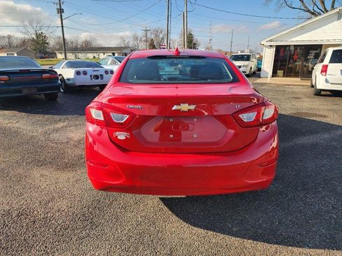 Used 2016 Chevrolet Cruze LT image 6