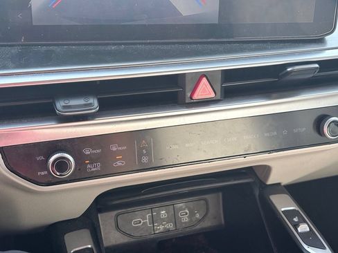 Used 2025 Kia Sorento EX w/ EX Panoramic Sunroof Package AWD/4WD image 11