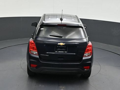 Used 2022 Chevrolet Trax LS AWD/4WD image 18